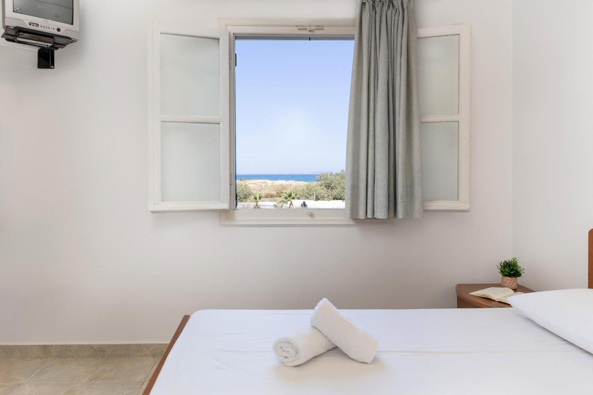 Naxos Edem Studios & Apartments Naxos City Dış mekan fotoğraf